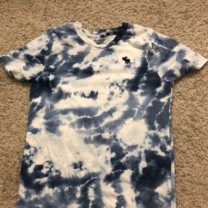 A nice tie die tee shirt
